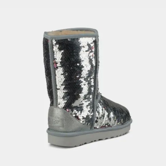 UGG Classic Short Sequin Boot - Picture 5 of 16